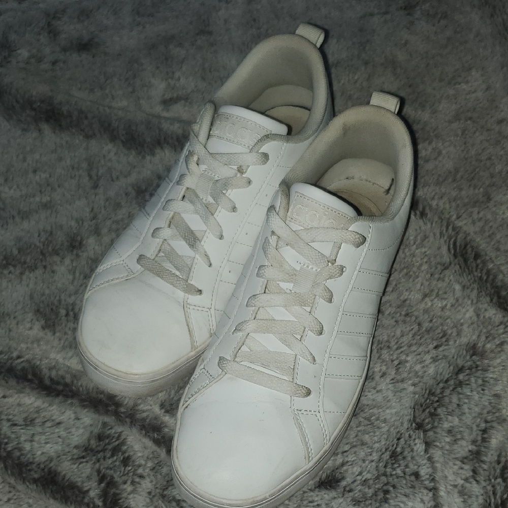 Adidas White Sneakers. Size 7.5. Womens. GUC